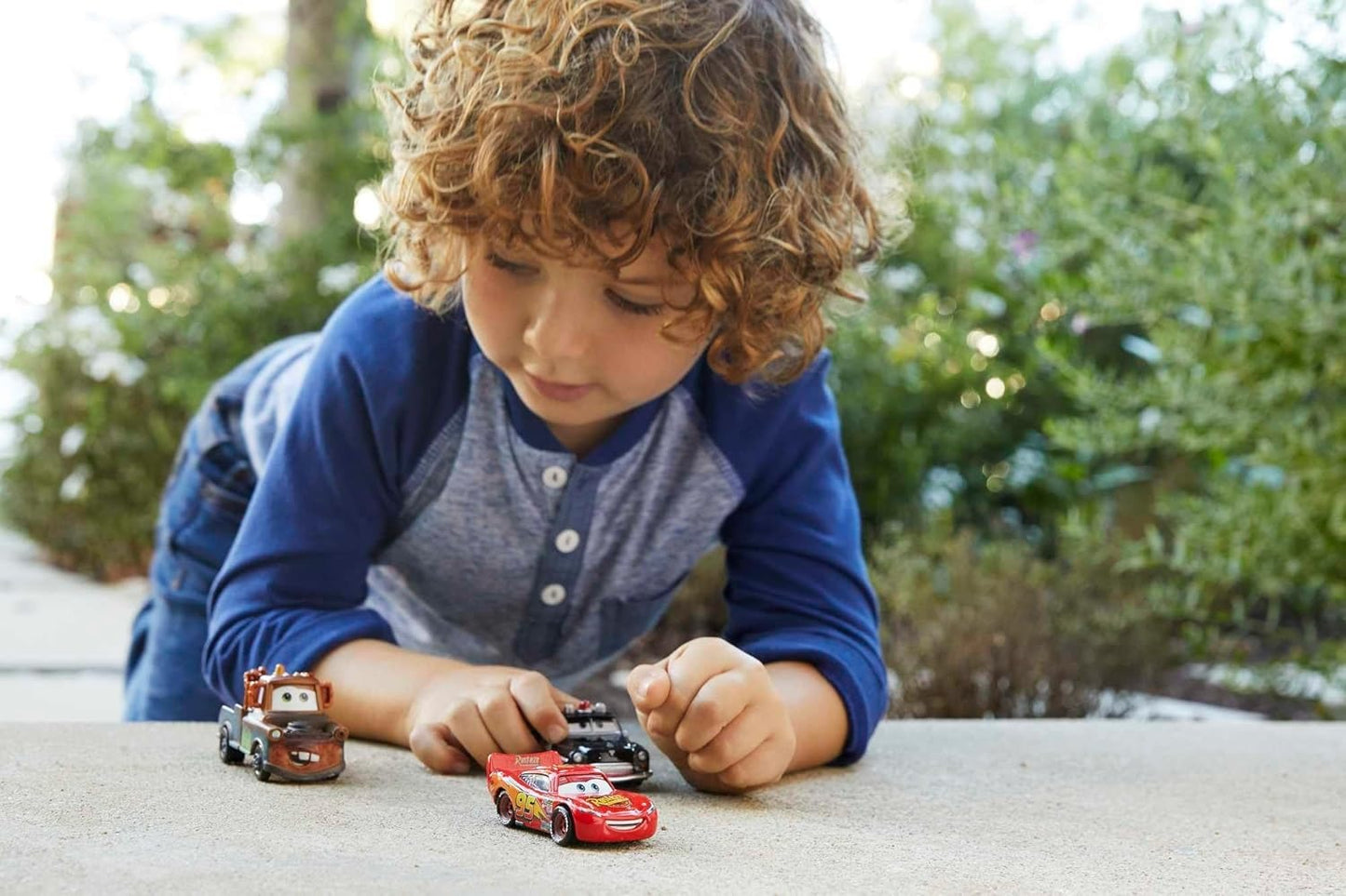 Mattel Disney Pixar Cars Toys, Radiator Springs 3-Pack of Die-cast Toy Cars & Trucks with Lightning McQueen, Mater & Sheriff