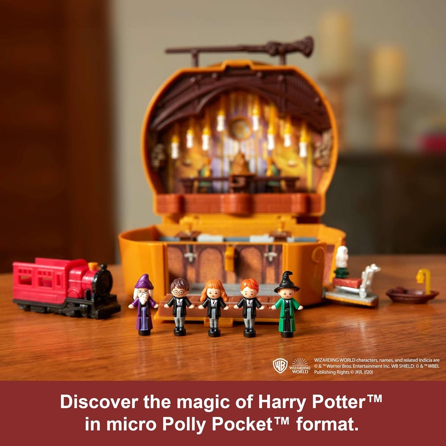 Polly Pocket Collector Playset, Harry Potter Compact with 5 Character Dolls & 11 Accessories, Hogwarts Exterior