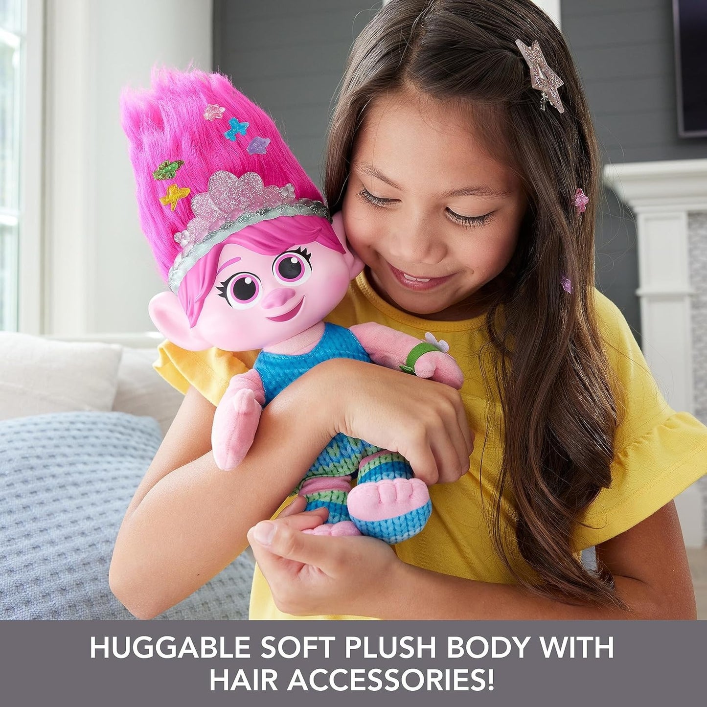 Mattel DreamWorks Trolls Band Together Plush Toy, Hair Pops Showtime Surprise Queen Poppy Soft Doll with Lights, Sounds, 1 Hair Pops & 3 Accessories