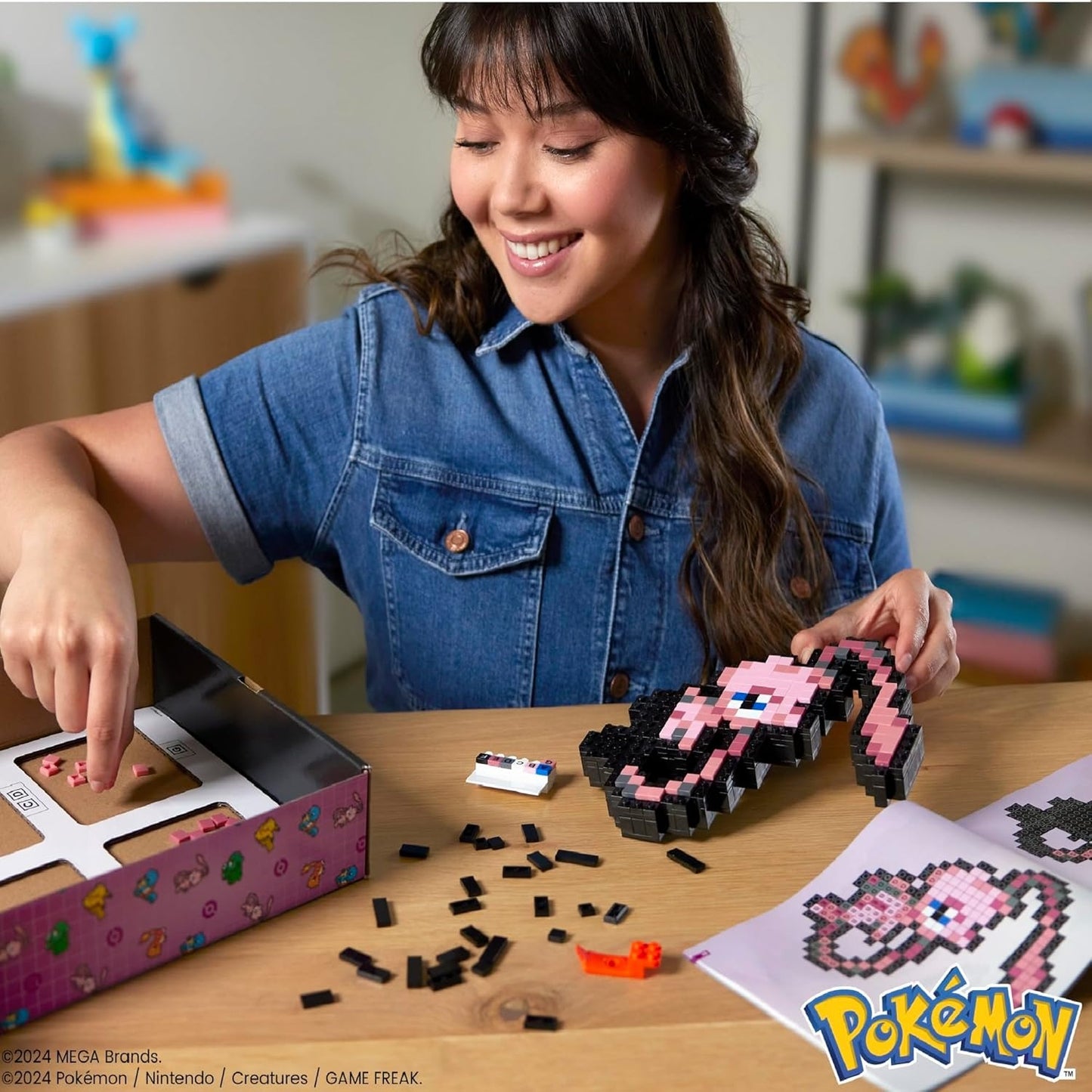 MEGA Pokemon Mew 434 Piece Building Set with 1 Pixelated Retro Action Figure for Wall or Table Decoration, HWR80