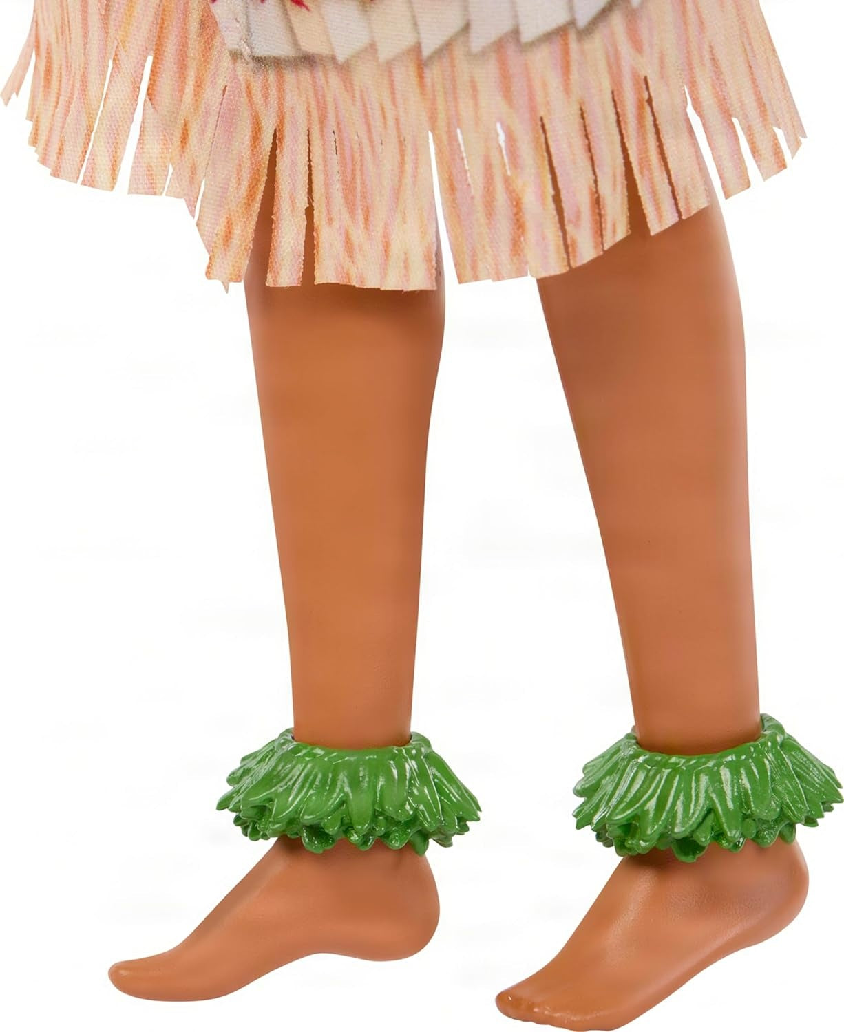 Mattel Disney Toys, Moana Doll with Removable Fashion, Wavy Hair & 4 Accessories, Posable & Collectible, Inspired by Live Action Movie
