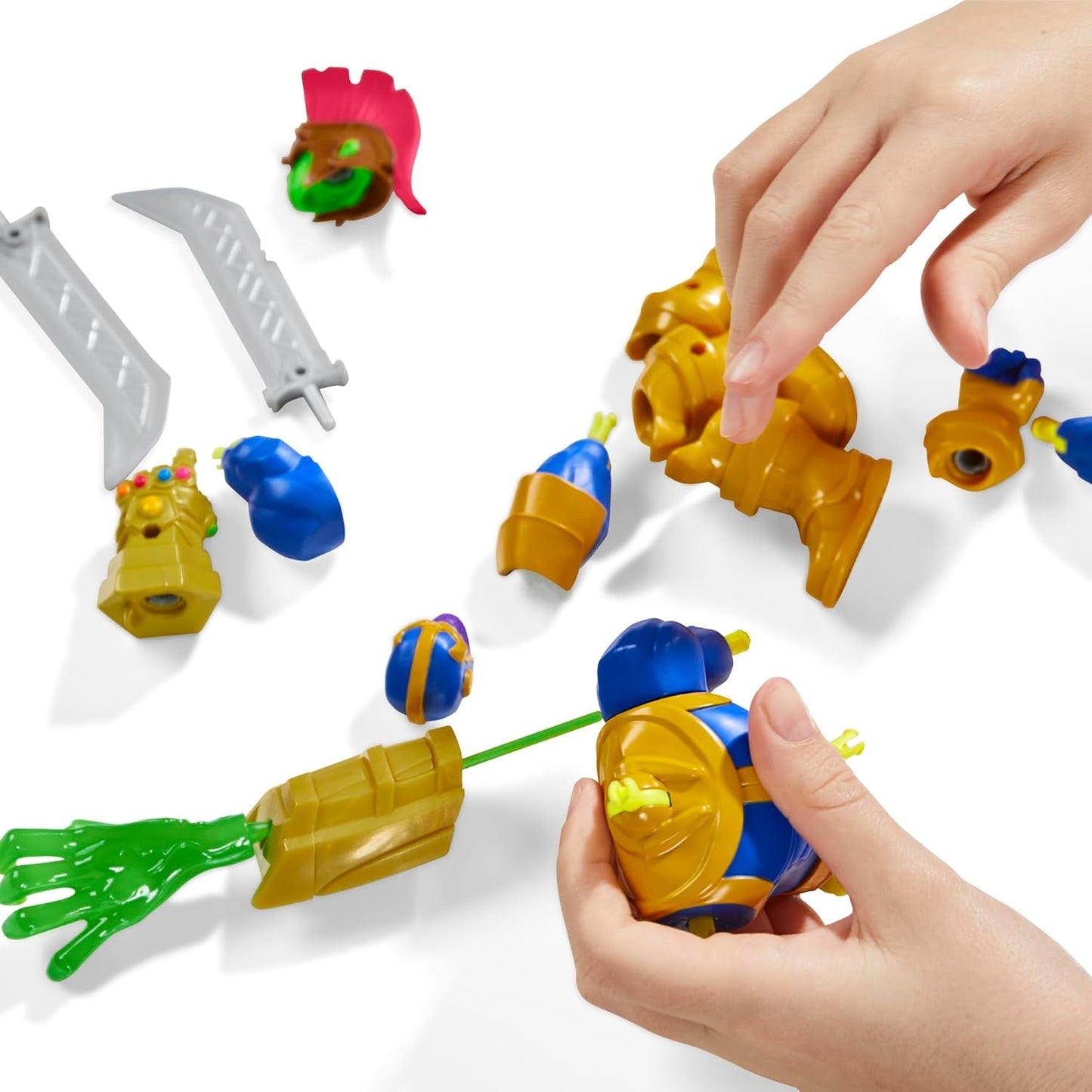 Avengers Marvel MixMashers Thanos Custom Mix-and-Match Deluxe Action Figure & Accessories, 5-Inch-Scale Super Hero Toys for Kids Ages 4+