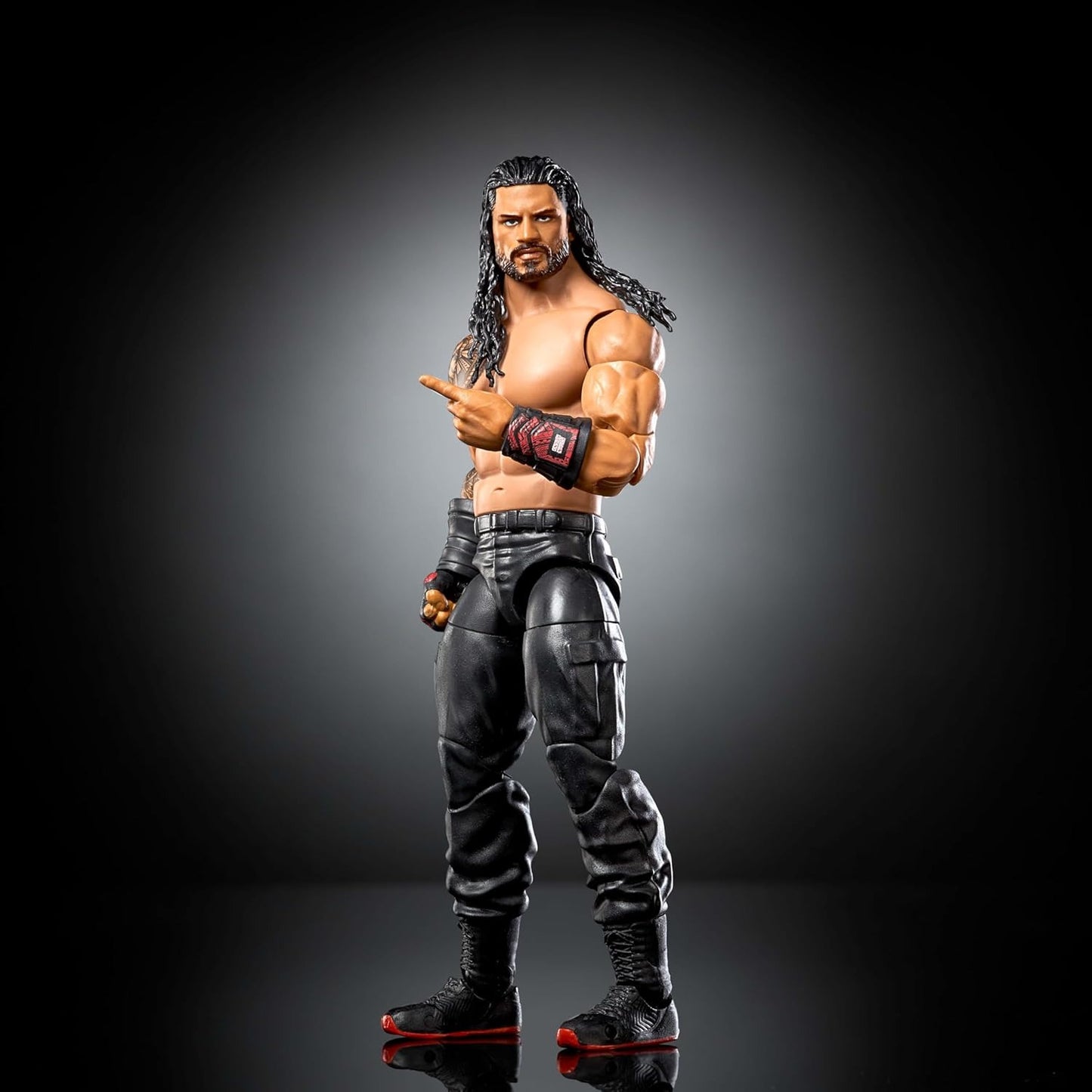 Mattel WWE Elite Action Figure & Accessories, Series #123 Set, 6-inch Collectible Roman Reigns with 25 Articulation Points & Swappable Hands