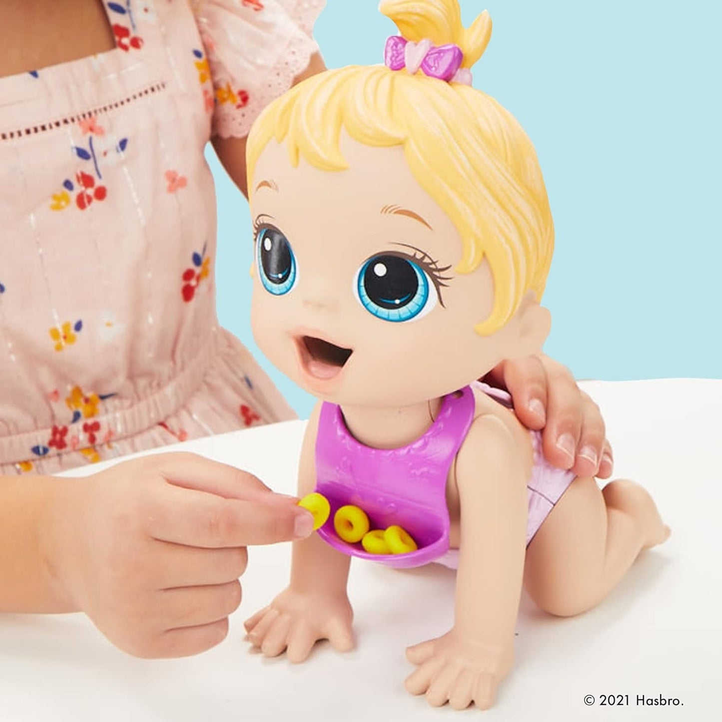 Baby Alive Lil Snacks Doll, Eats and Poops, 8-Inch Blonde-Haired Snack-Themed Doll for Kids 3 and Up