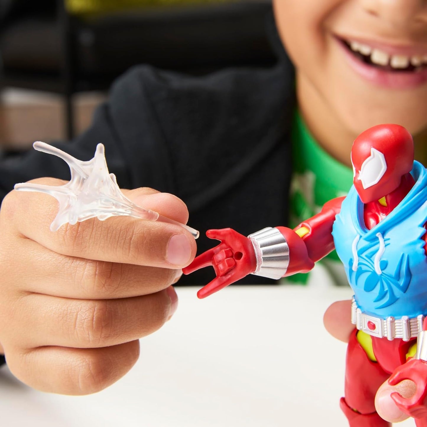 SPIDER-MAN MixMashers Marvel Scarlet Spider Custom Mix-and-Match Action Figure & Accessories, 5-Inch-Scale (12 cm) Super Hero Toys for Kids Ages 4+