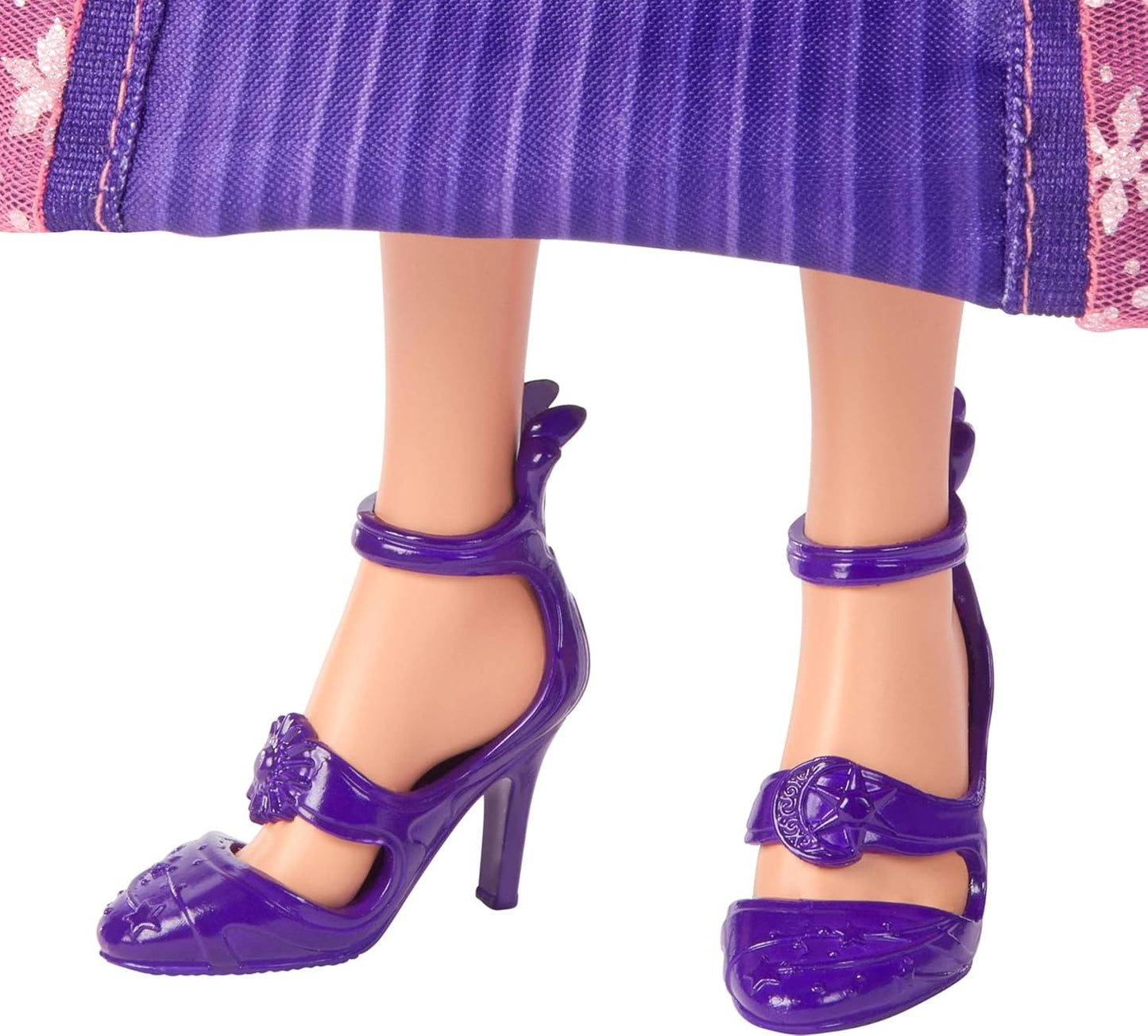 Mattel Universal Pictures’ Wicked Magical Wise Woman – Moon Fashion Doll with Removable Deluxe Outfit & Accessory, Inspired by The Movie