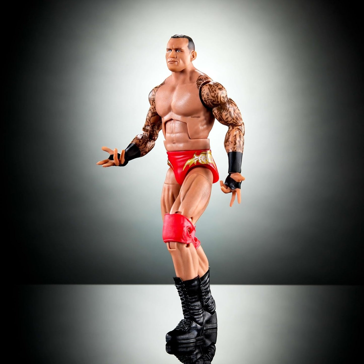 Mattel WWE Elite Collection Top Picks Action Figures & Accessories Set, 6-inch Collectible Randy Orton with Swappable Hands & Ring Gear (Styles May Vary)