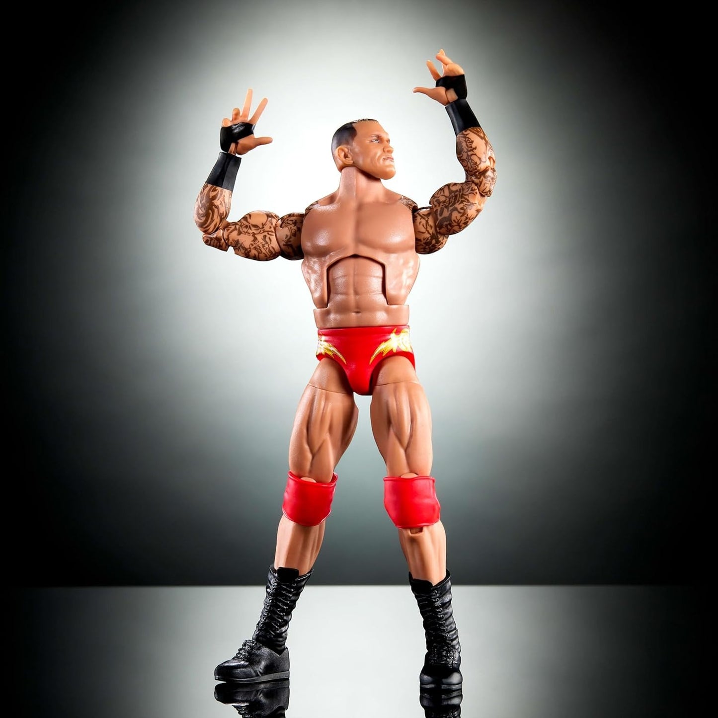 Mattel WWE Elite Collection Top Picks Action Figures & Accessories Set, 6-inch Collectible Randy Orton with Swappable Hands & Ring Gear (Styles May Vary)