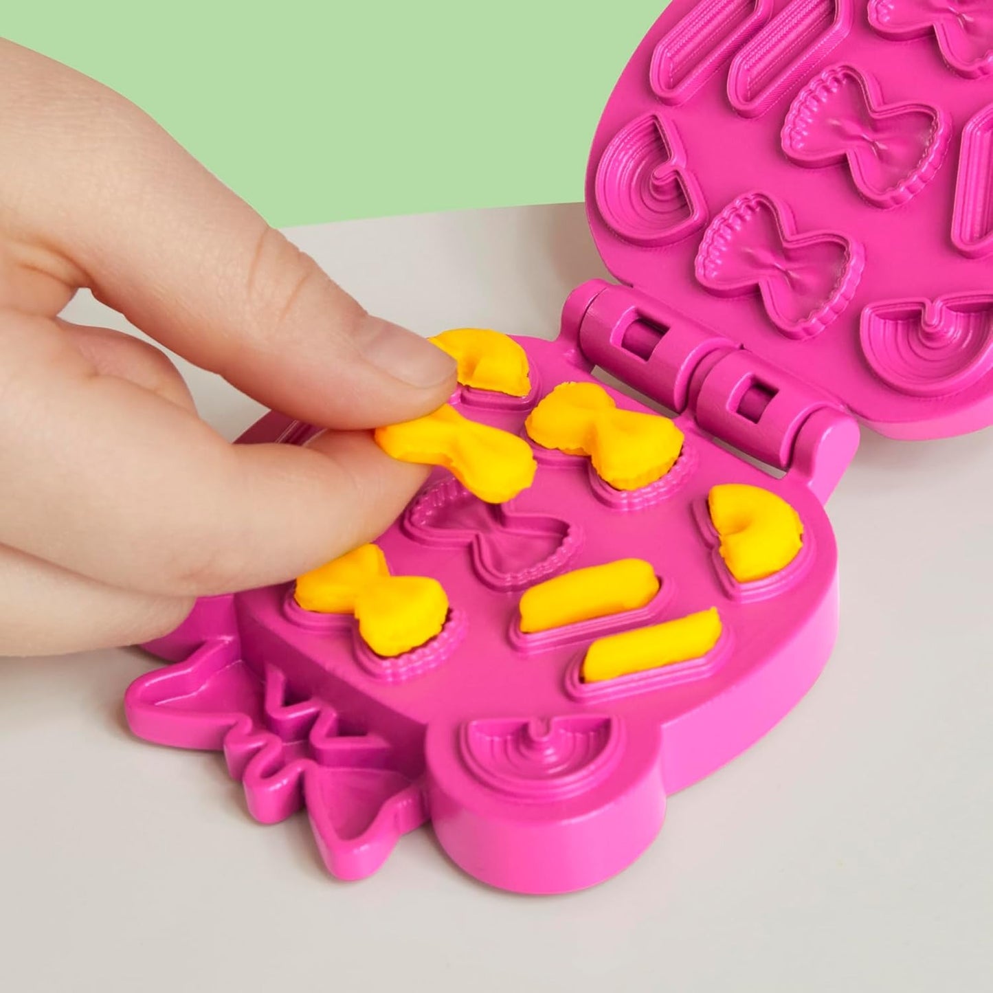 Baby Alive Dinnertime Creations, Blonde Hair Doll with Play Food Accessories, 11 inches, Toys for 3+ Year Old Girls and Boys