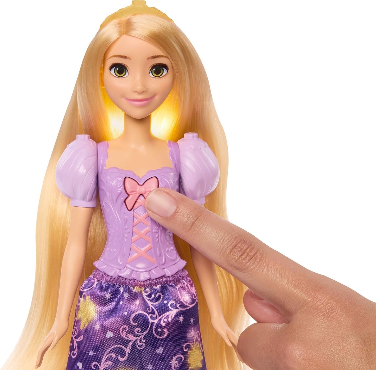 Mattel Disney Princess Rapunzel Fashion Doll w/Light-Up Hair & 4 More Ways to Glow, Pascal Figure & 7 Styling Accessories, Inspired by Tangled Movie