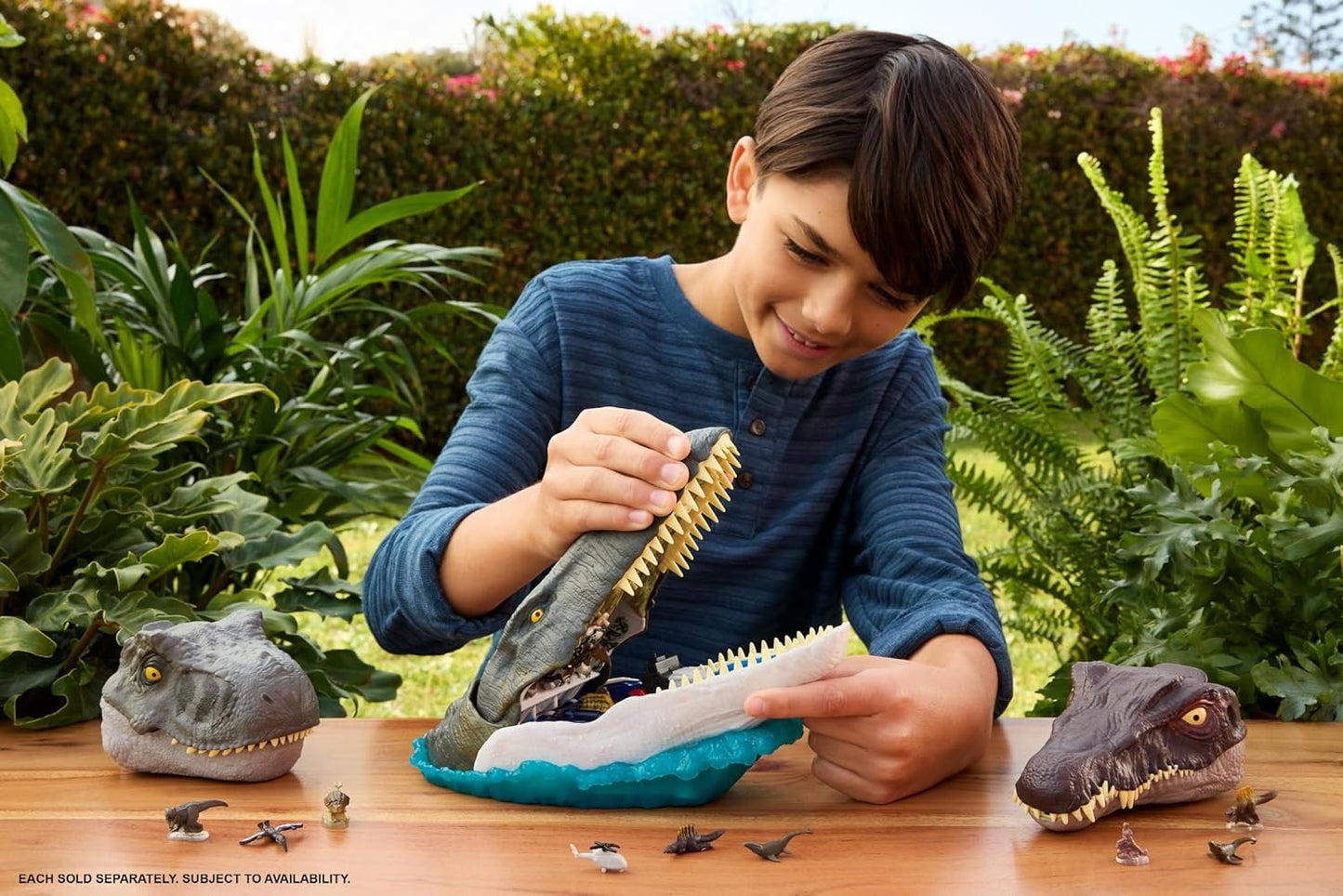 Mattel Jurassic World Jurassic World Rebirth Deluxe Mosasaurus Playset with 7 Interactive Features, 7 Sound Effects & 6 Micro Figures, Folds Up to Carry & Store