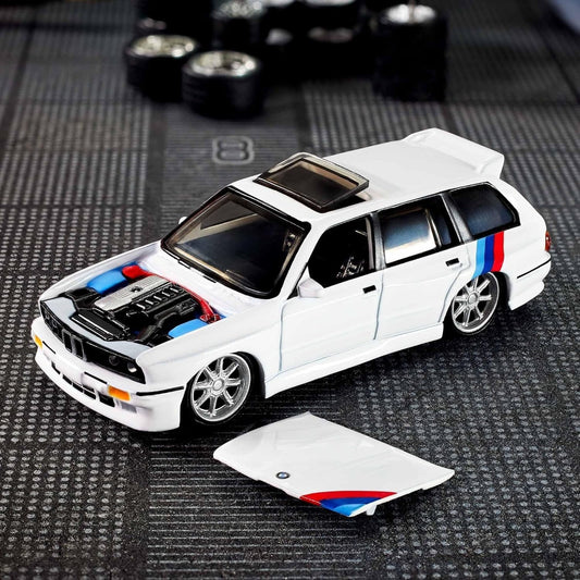 Hot Wheels 1990 BMW 318i Touring Collectors Elite 64