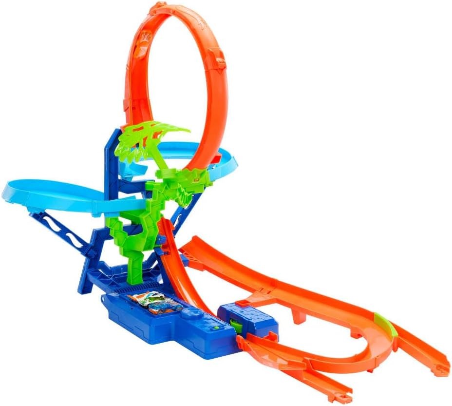 Hot Wheels Toy Car Track Set, Stunt Track Mid-Air Crash with 1:64 Scale Die-Cast Toy Car, Motorized Booster for Non-Stop Stunting & Racing