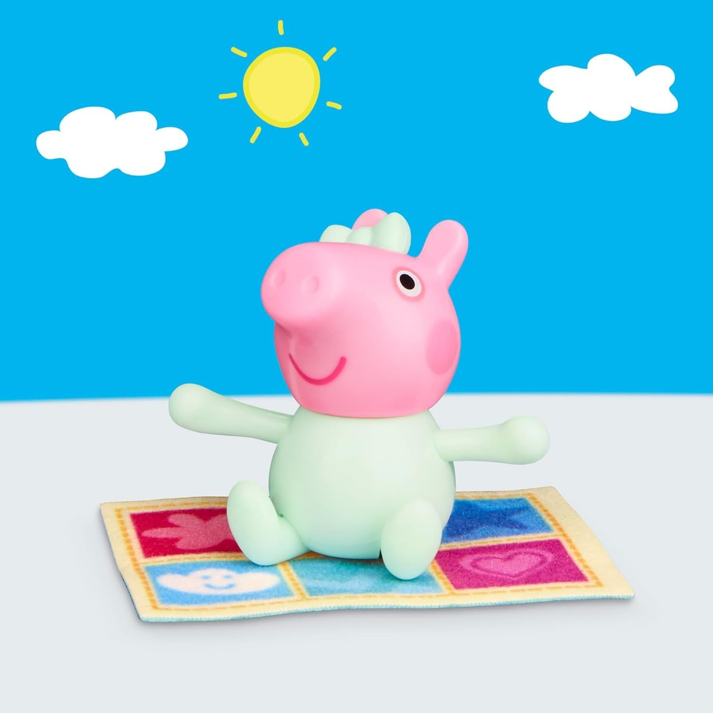 Peppa Pig Evie's Nursery Set with 1 Figure and 7 Accessories, Works with Peppa's Big Family House Playset, Preschool Toys for Girls and Boys 3+